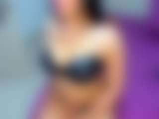 MIA's Live Sex Cam Show