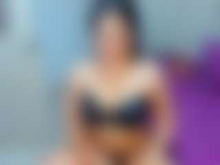 MIA's Live Sex Cam Show
