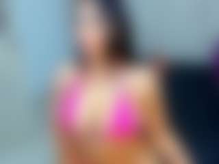 MIA's Live Sex Cam Show