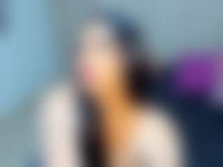MIA's Live Sex Cam Show