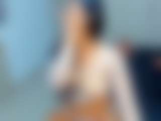 MIA's Live Sex Cam Show