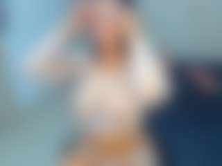 MIA's Live Sex Cam Show