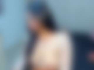 MIA's Live Sex Cam Show