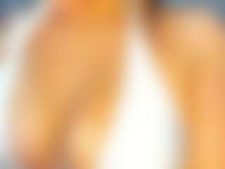 MIA's Live Sex Cam Show