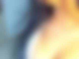MIA's Live Sex Cam Show