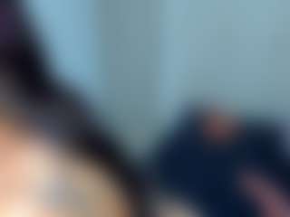 MIA's Live Sex Cam Show