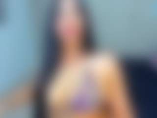 MIA's Live Sex Cam Show