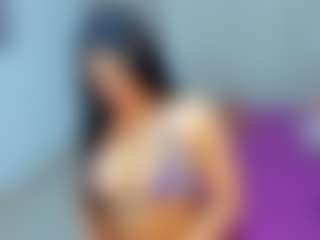 MIA's Live Sex Cam Show