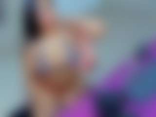 MIA's Live Sex Cam Show