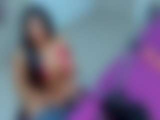 MIA's Live Sex Cam Show