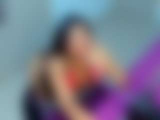 MIA's Live Sex Cam Show
