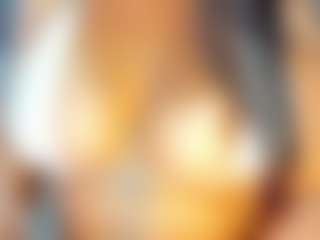 MIA's Live Sex Cam Show