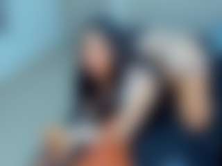 MIA's Live Sex Cam Show