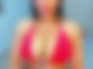 MIA's Live Sex Cam Show