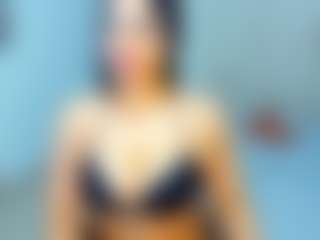 MIA's Live Sex Cam Show