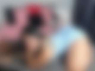 Live cam show with merida-blue - Flashing on Camsoda