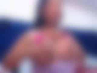 Live cam show with anyelaxx - Black Squirt on Chatstar
