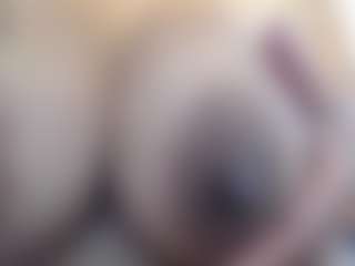 anyelaxx's Live Sex Cam Show
