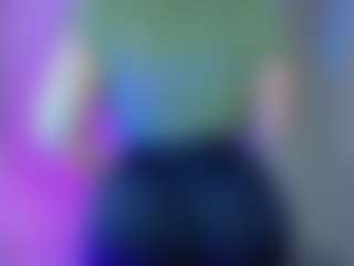 harmony-big-breasts MILF webcam performer live streaming