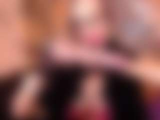 Live cam show with Annabelle English - Cum Lovense on Camsoda
