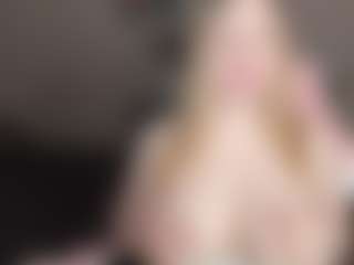 Live cam show with annabigass - Blowjob on justonemore.cc