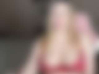 Live cam show with annabigass - Blowjob on Chatstar