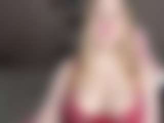 Live cam show with annabigass - Chubby on Chatstar