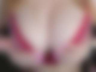 annabigass's Live Sex Cam Show