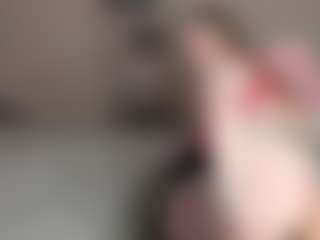 Live cam show with annabigass - Bedroom on CamwithHer