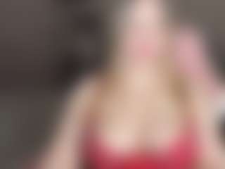 Live cam show with annabigass - Flashing on madthumbs