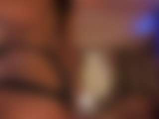 Live cam show with Annie Connors - Spy on Camsoda