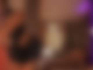 Live cam show with Annie Connors - Lush on chickslive.net