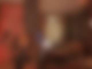 Live cam show with Annie Connors - Bear on Camsoda