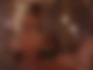 Live cam show with Annie Connors - Toys on crypto-cams