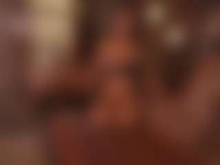 Live cam show with Annie Connors - Petite on crypto-cams