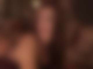 Live cam show with Annie Connors - Brown Hair on SxyPornLive