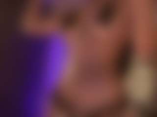Live cam show with Annie Connors - Tease on mypornchat.com
