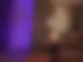 Live cam show with Annie Connors - Dildo on Free Soda