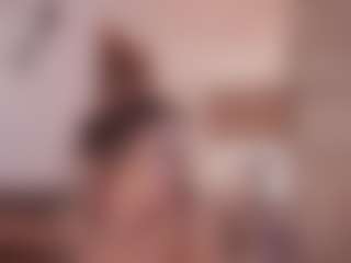 Live cam show with Annie Connors - Shaved Pussy on CSO-WL