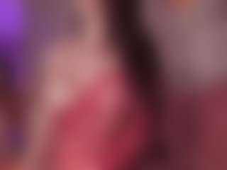 Live cam show with Annie Connors - Latina on CamwithHer | colombia