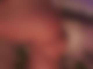 Live cam show with Annie Connors - Blowjob on StripNow