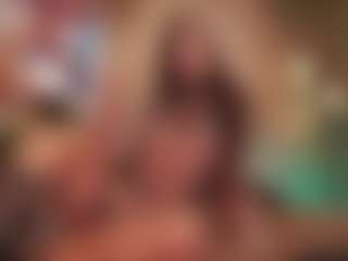 Live cam show with Annie Connors - Athletic on livesuperchat.net