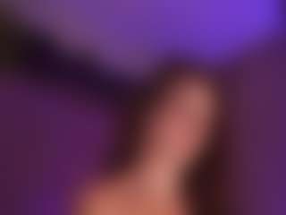 Live cam show with Annie Connors - Lactating on Camsoda