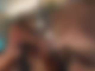 Live cam show with Annie Connors - Gamer Big Tits on MyBangCams