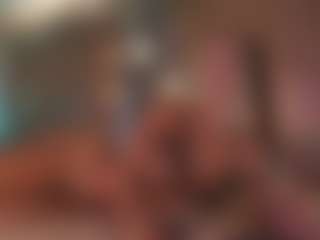 Live cam show with Annie Connors - Lovense Petite on CamwithHer