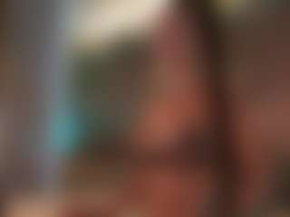 Live cam show with Annie Connors - Lovense Petite on Nude Live Now