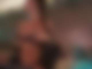 Live cam show with Annie Connors - Athletic Cum on Latina Girls