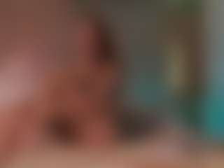 Live cam show with Annie Connors - Sexwebcam Brown Hair on Fling VIP Chat