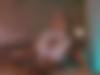 Live cam show with Annie Connors - Big Tits Toys on AdultVida.com