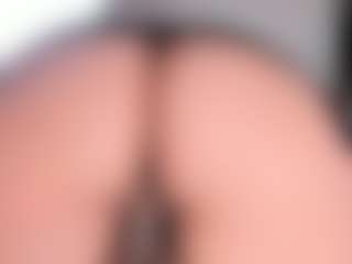 Katie Hill MILF webcam performer live streaming